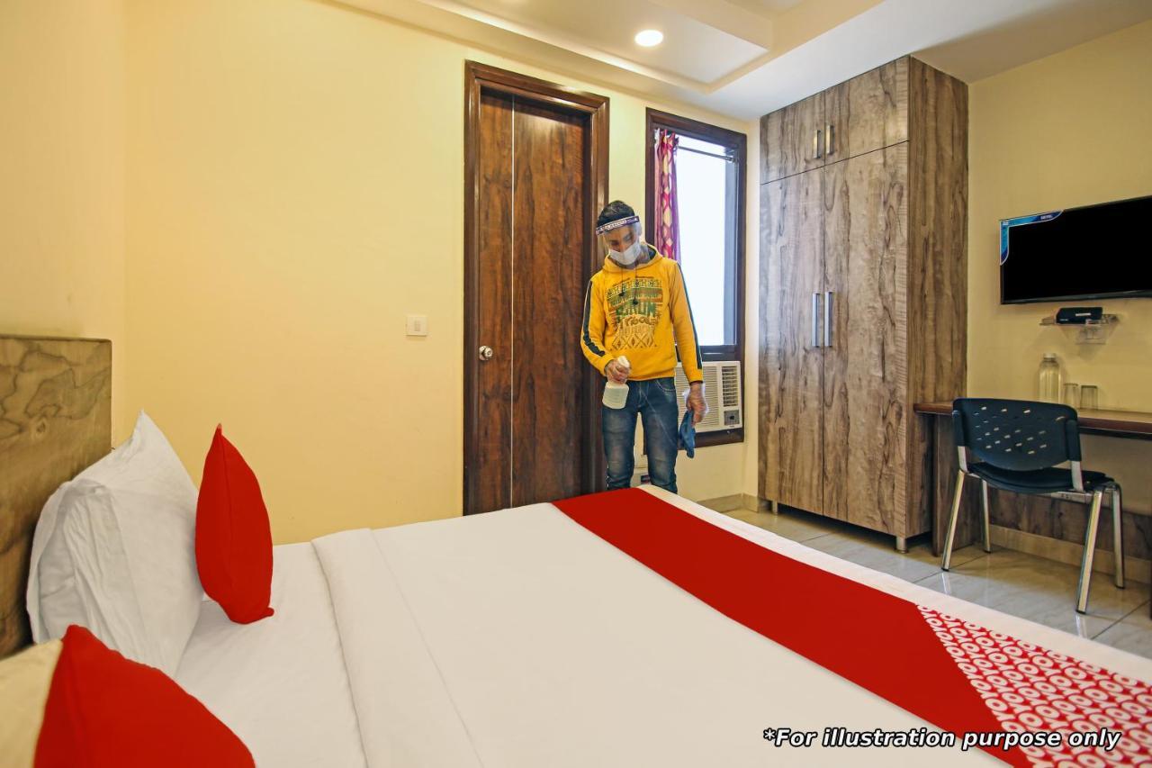 Oyo Flagship 81486 Hotel Mahalaxmi Guesthouse New Delhi Eksteriør bilde