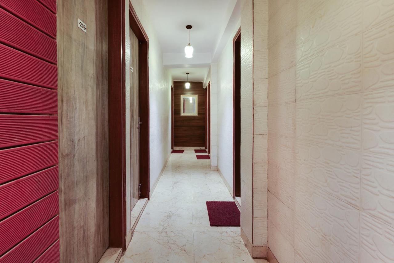 Oyo Flagship 81486 Hotel Mahalaxmi Guesthouse New Delhi Eksteriør bilde